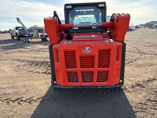 Image of Kubota SVL75-2 equipment image 3