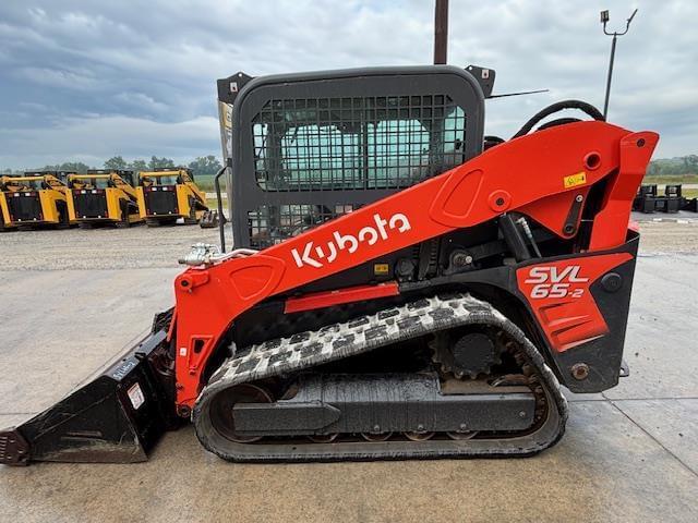Image of Kubota SVL65-2 equipment image 2
