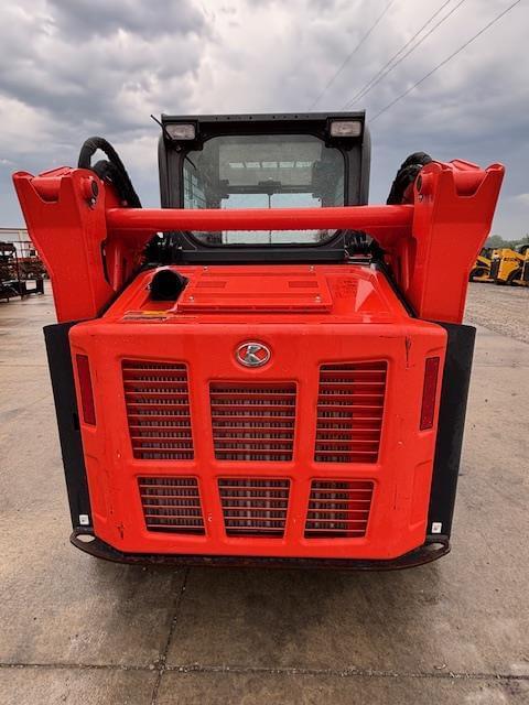Image of Kubota SVL65-2 equipment image 1