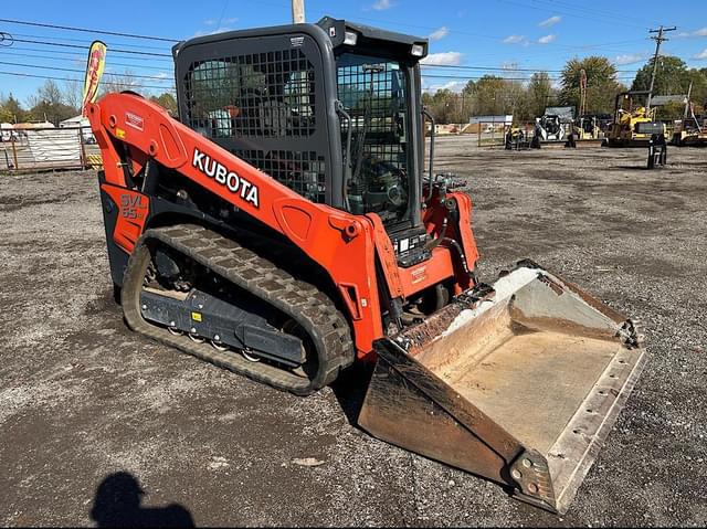 Image of Kubota SVL65-2 equipment image 2