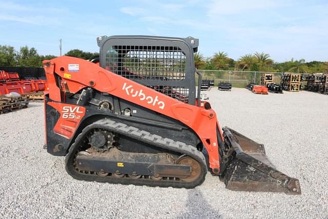 Image of Kubota SVL65-2 equipment image 4