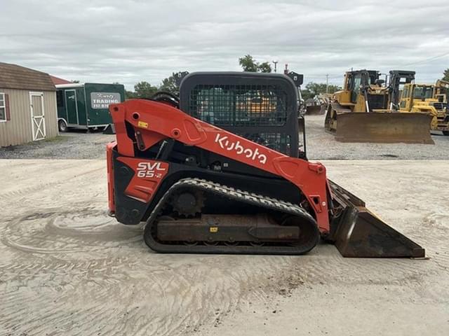 Image of Kubota SVL65-2 equipment image 4