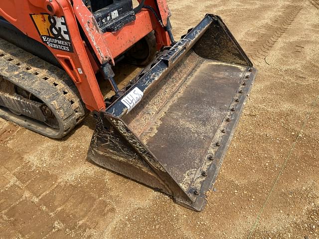 Image of Kubota SVL65-2 equipment image 4