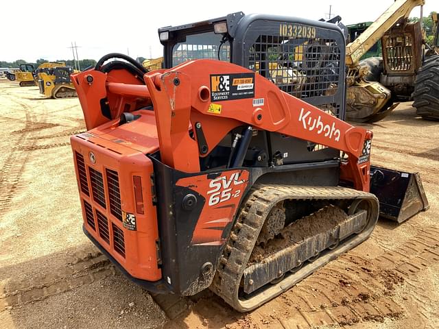 Image of Kubota SVL65-2 equipment image 2