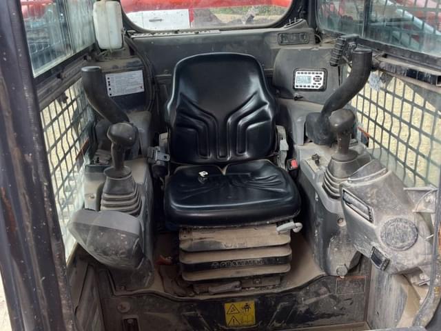 Image of Kubota SVL65-2 equipment image 4