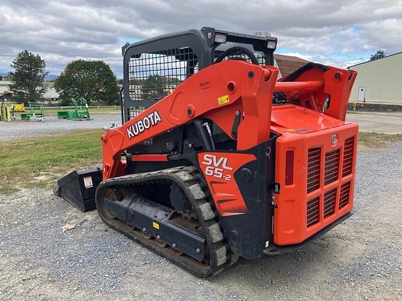 Image of Kubota SVL65-2 equipment image 2