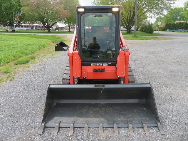 Image of Kubota SVL75-2 equipment image 2