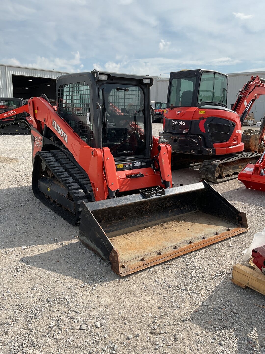 2021 Kubota SVL75-2 Equipment Image0