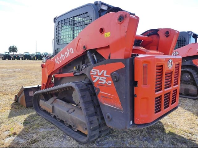 Image of Kubota SVL75-2 equipment image 2