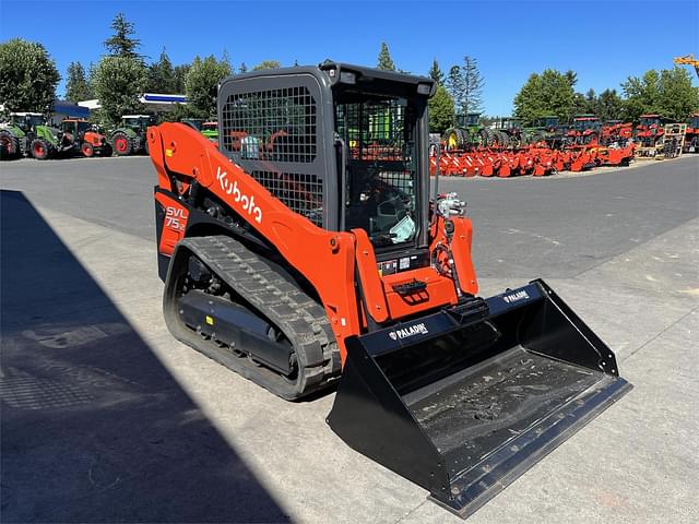 Image of Kubota SVL75-2 equipment image 4