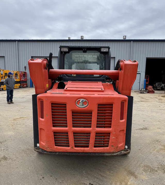 Image of Kubota SVL75-2 equipment image 3