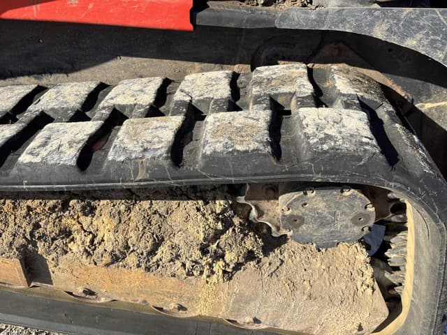 Image of Kubota SVL75-2HWC equipment image 3