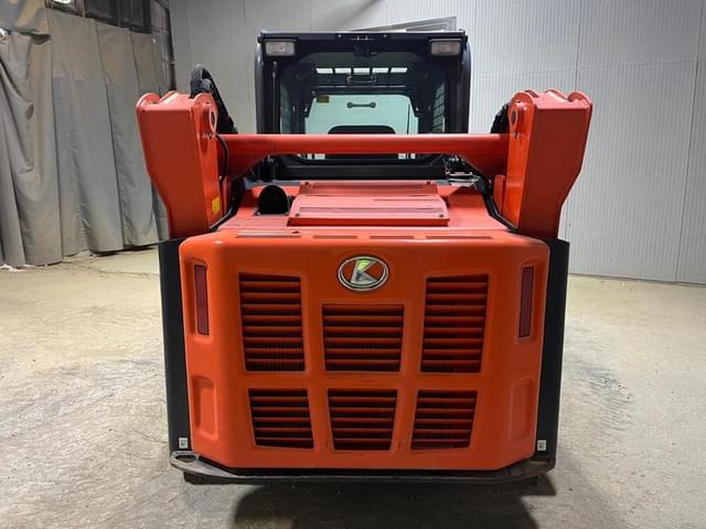 Image of Kubota SVL75-2 equipment image 3