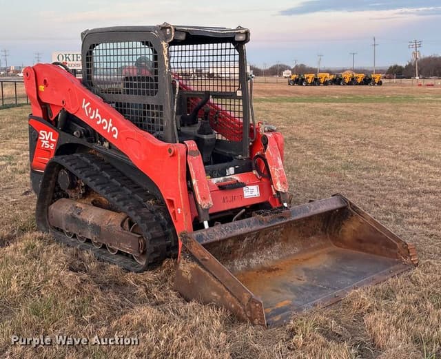 Image of Kubota SVL75-2 equipment image 2