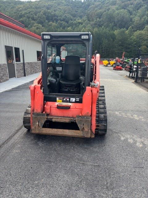 Image of Kubota SVL75-2HWC equipment image 2