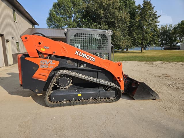 Image of Kubota SVL95-2S equipment image 4