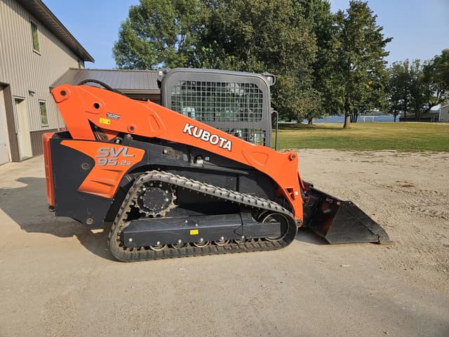 Image of Kubota SVL95-2S equipment image 4