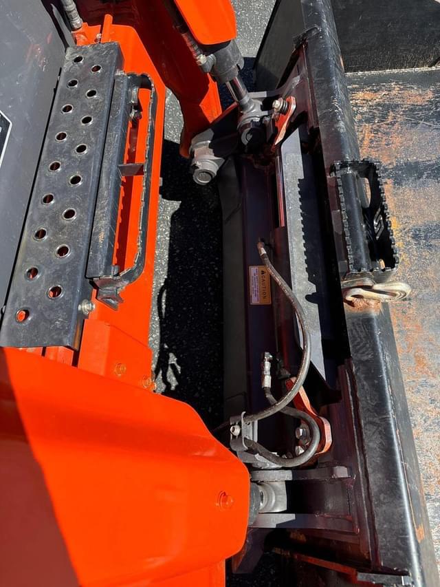 Image of Kubota SVL97-2 equipment image 4