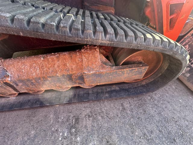 Image of Kubota SVL97-2 equipment image 4