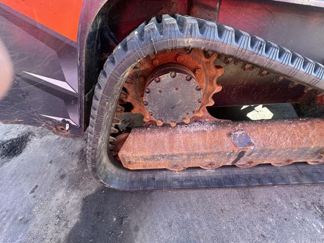 Image of Kubota SVL97-2 equipment image 3