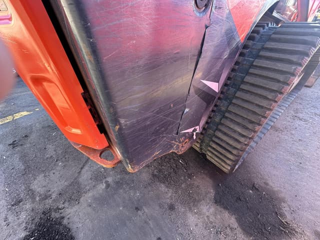 Image of Kubota SVL97-2 equipment image 2