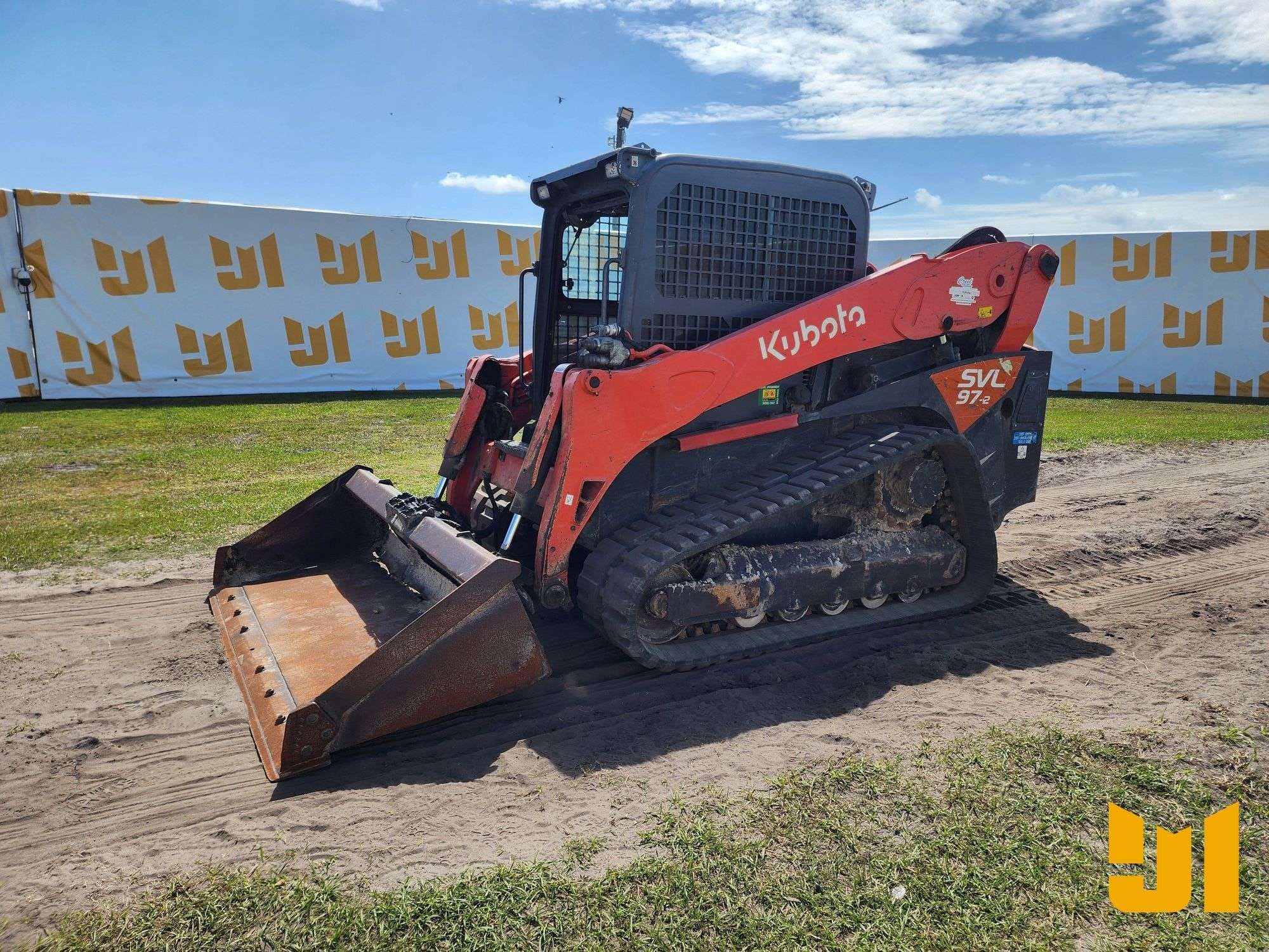 2021 Kubota SVL97-2 Equipment Image0