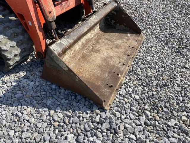 Image of Kubota SVL97-2 equipment image 4
