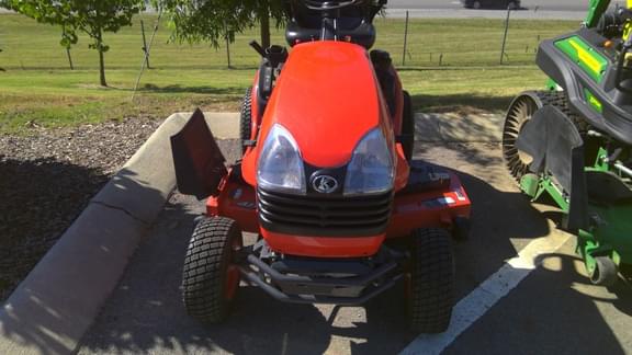 Image of Kubota T2290 equipment image 1