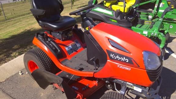 Image of Kubota T2290 equipment image 2