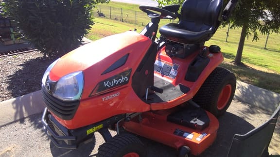 2021 Kubota T2290 Equipment Image0
