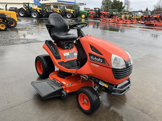 Image of Kubota T2290 equipment image 3