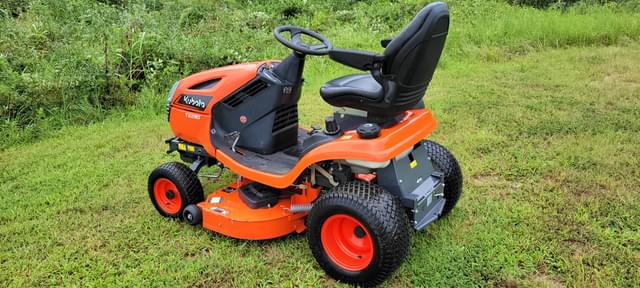 Image of Kubota T2290 equipment image 1