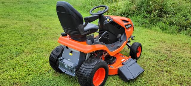 Image of Kubota T2290 equipment image 4