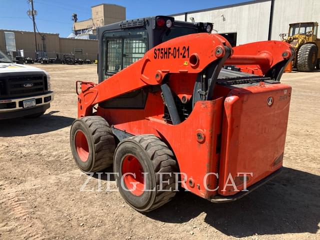 Image of Kubota SSV75 equipment image 3