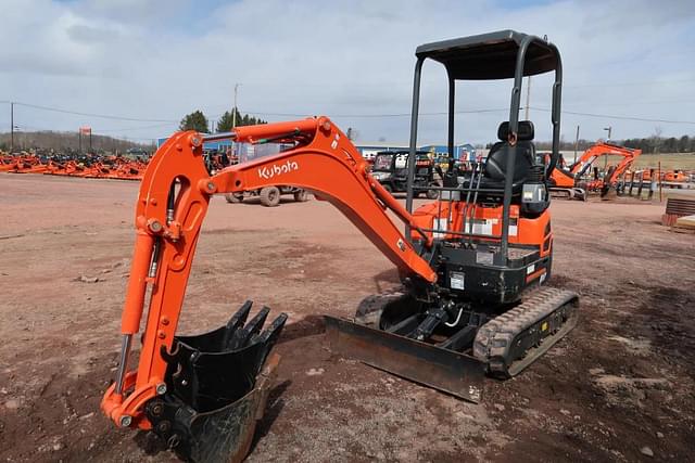 Image of Kubota U17 equipment image 3