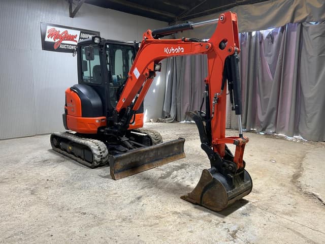 Image of Kubota U35-4 equipment image 4