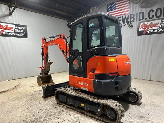 Image of Kubota U35-4 equipment image 1
