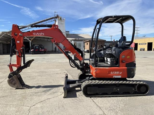 Image of Kubota U35-4 equipment image 4