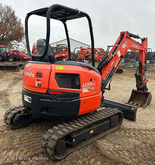 Image of Kubota U35-4 equipment image 4