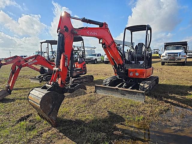 Image of Kubota U35-4 equipment image 1