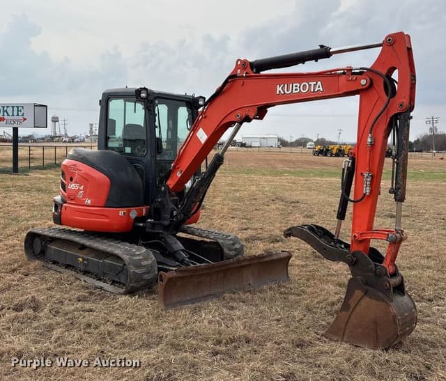 Image of Kubota U55-4 equipment image 2