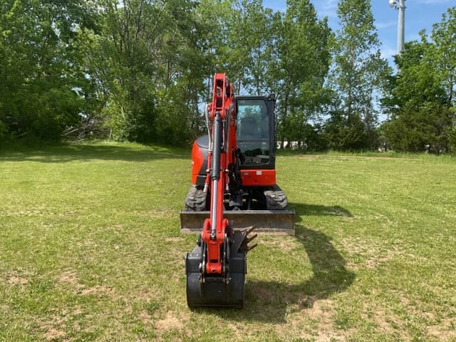 Image of Kubota U55 equipment image 1