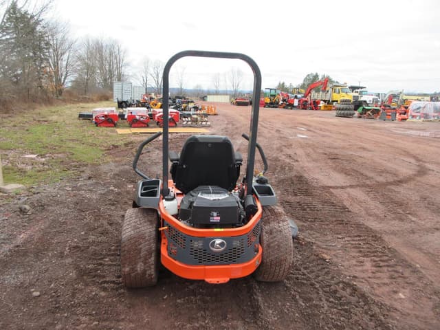Image of Kubota Z231 equipment image 2