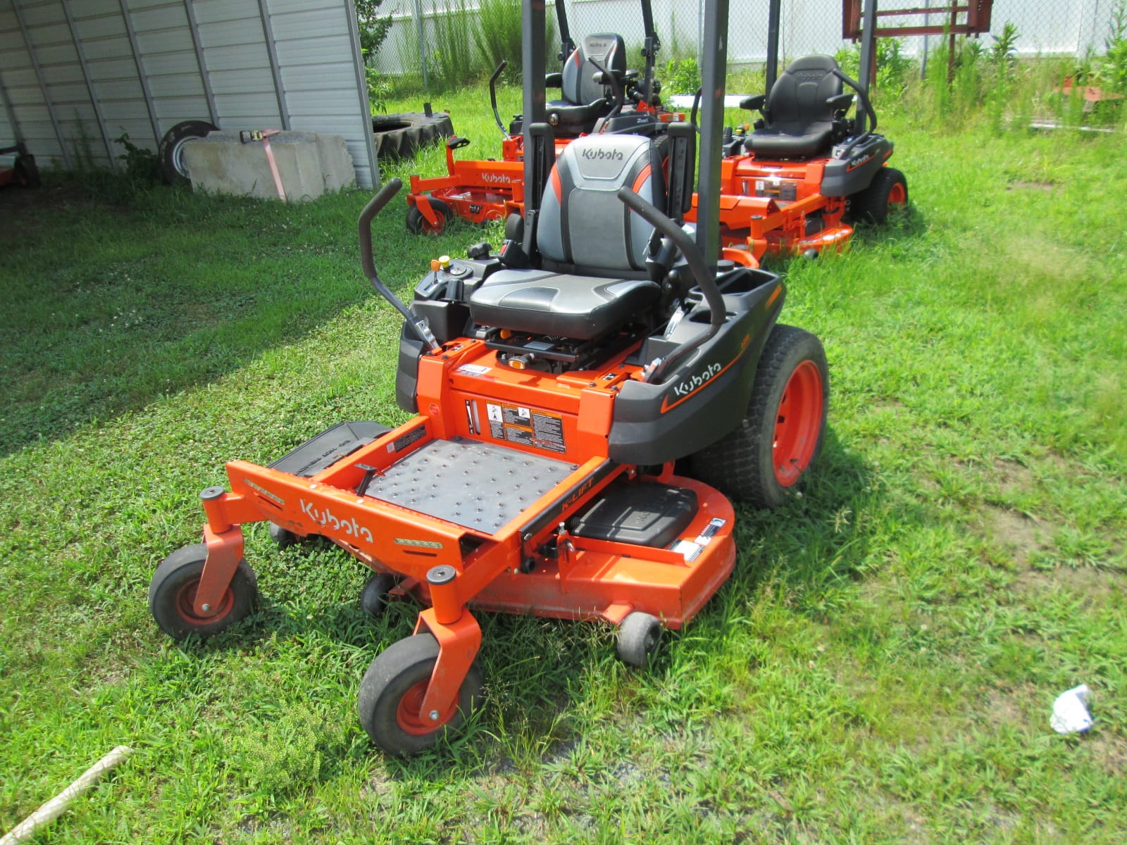 2021 Kubota Z231 Equipment Image0