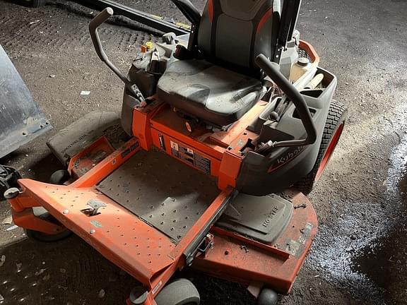 Image of Kubota Z251 equipment image 2