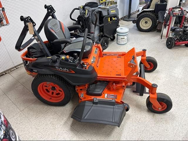 Image of Kubota Z421 equipment image 2