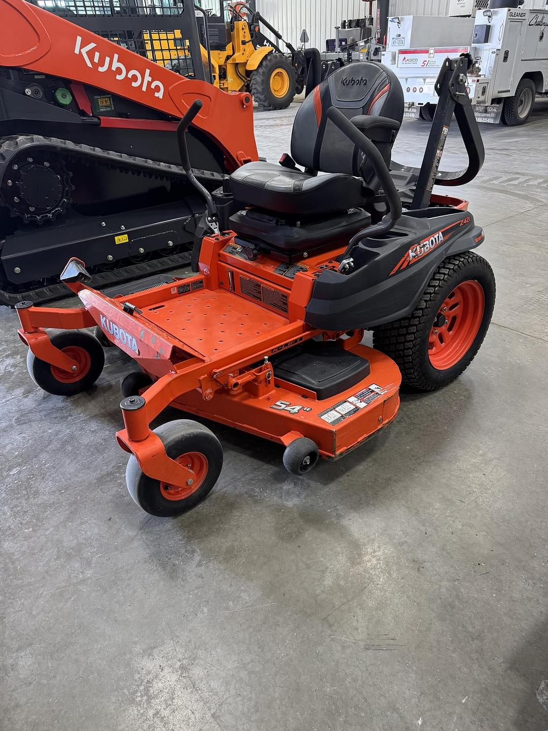 Image of Kubota Z421 Image 0