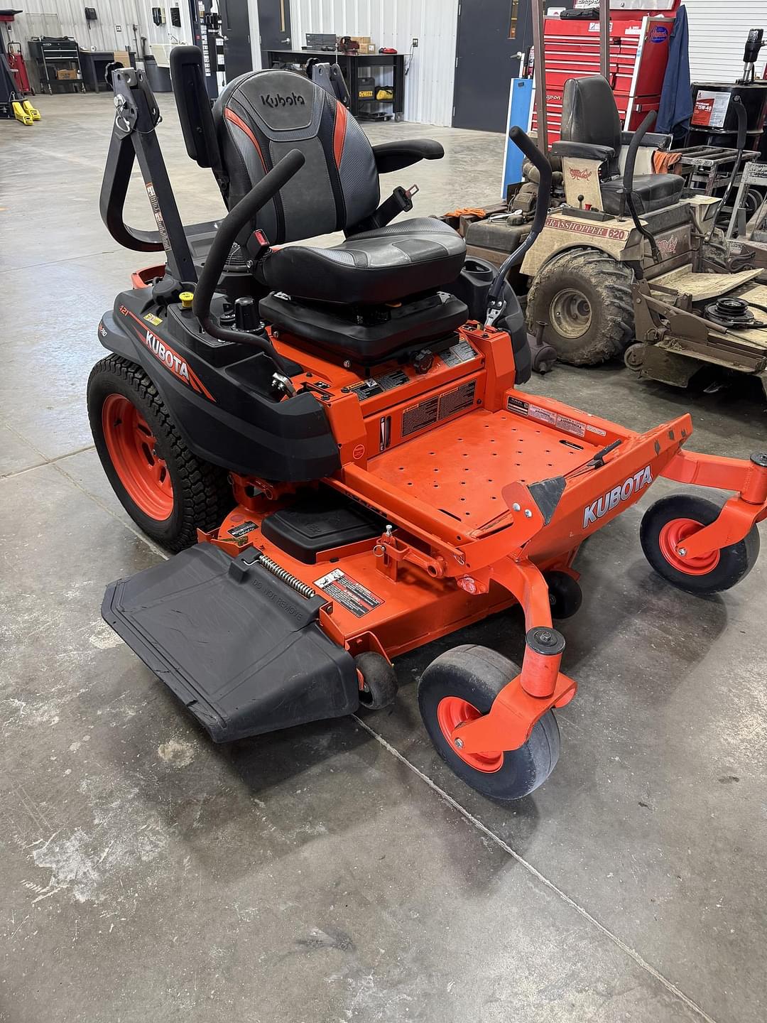 Image of Kubota Z421 Image 1