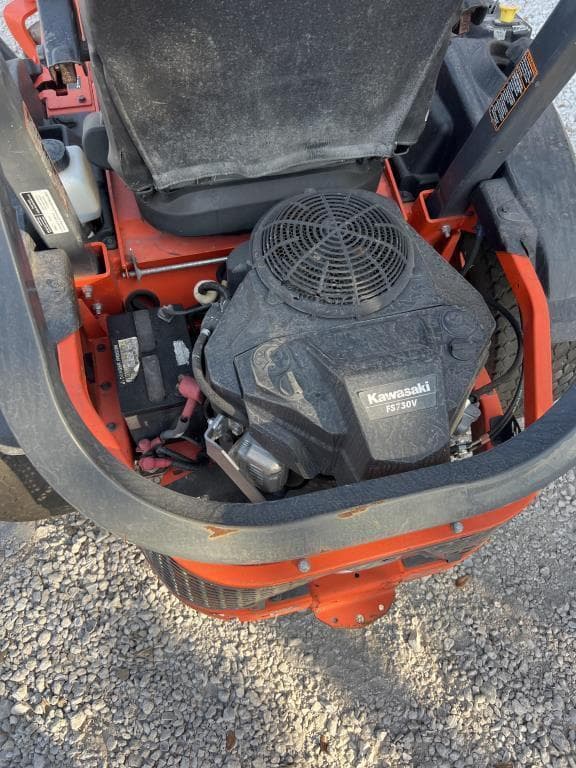 Image of Kubota Z422 equipment image 2