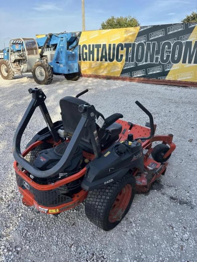 Image of Kubota Z422 equipment image 3